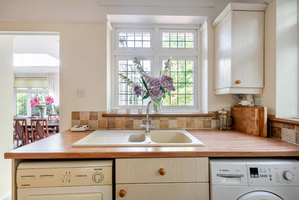 House in Guildford, West Horsley - View 3