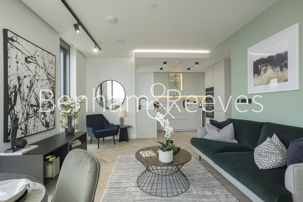 Main image of property: Valencia Tower, Bollinder Place, EC1V