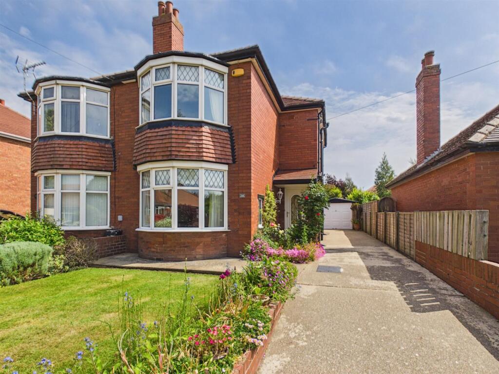 2-bed semi-detached on St. Columba Road, Bridlington, £189,950