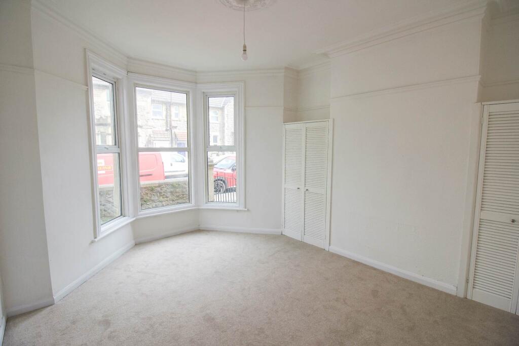 Apartment in Weston-super-Mare, North Somerset - More