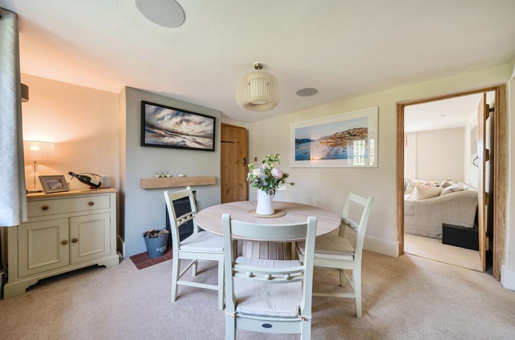 House in Wealden, Withyham - More