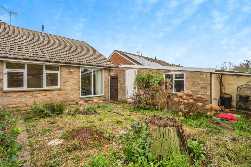 House in Havant, Hampshire - View 2