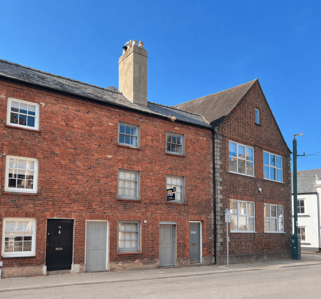 Main image of property: NP25 3DE