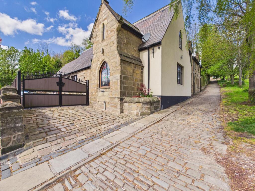 Main image of property: South Baileygate, Pontefract