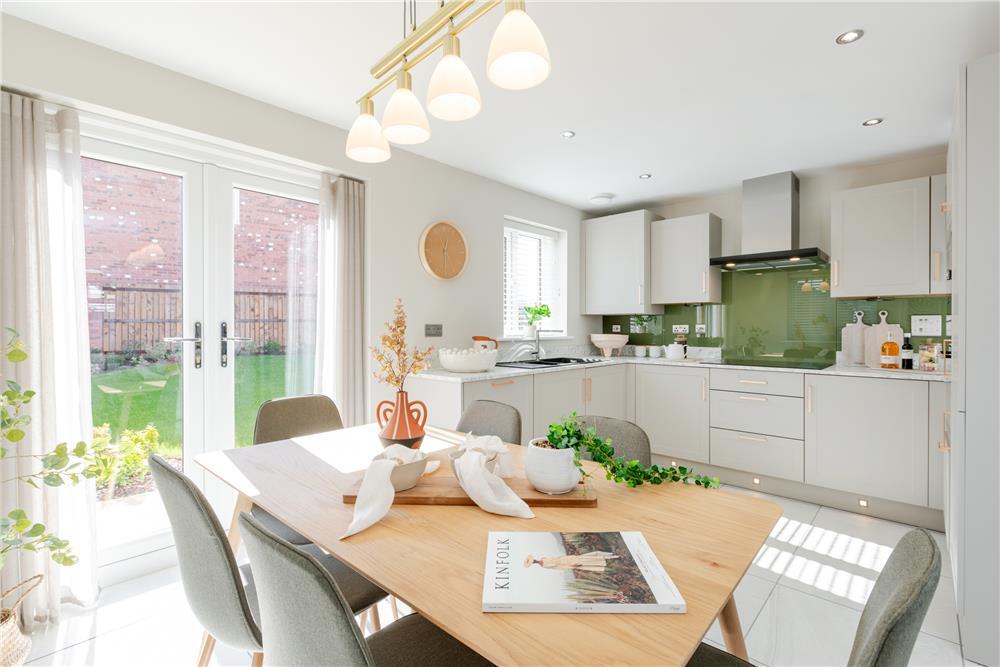 House in Nuneaton and Bedworth, Warwickshire - View 3