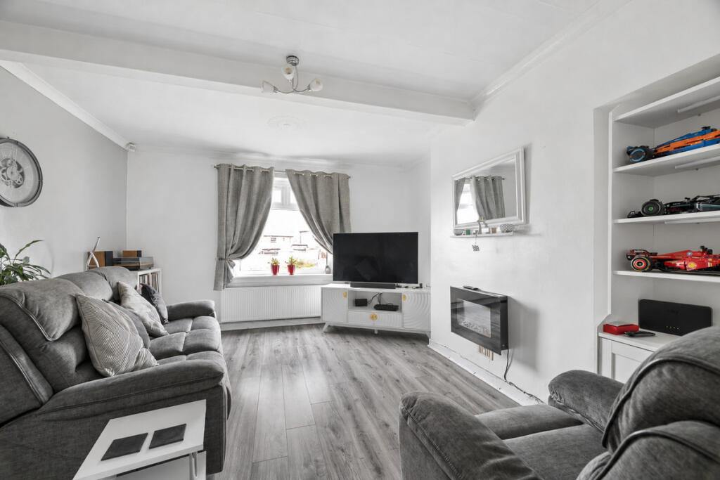 Apartment in Bothwell, Springwells, Whitehill - View 3