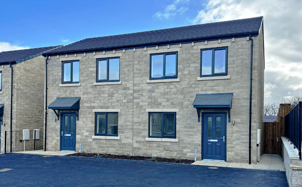 Main image of property: 24 Freeman Drive, 24 Freeman Drive