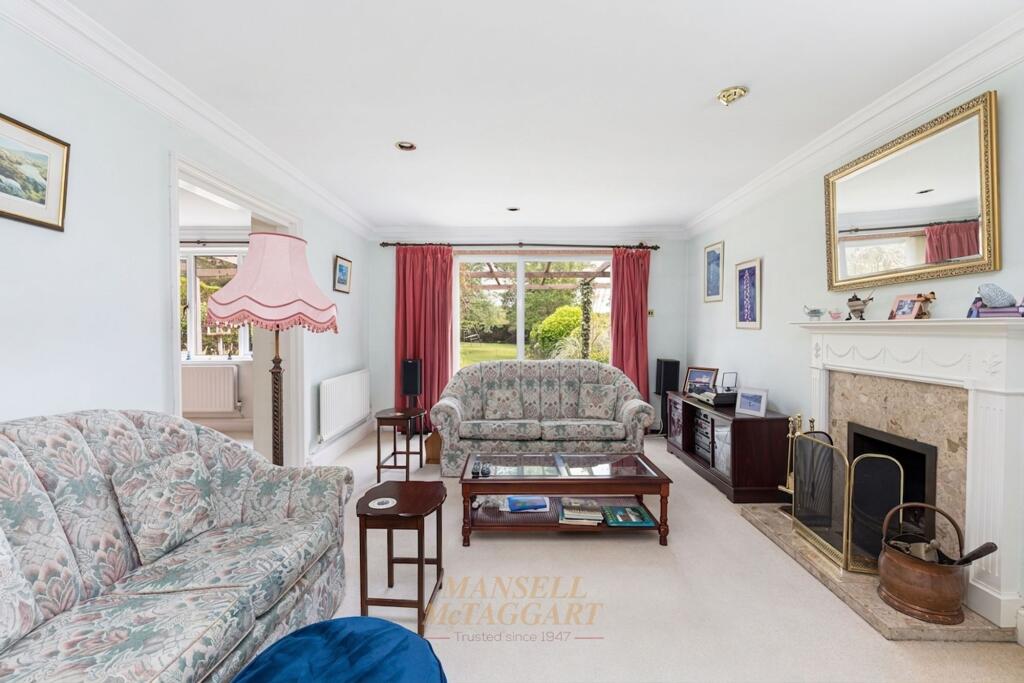 House in Redhill - View 5
