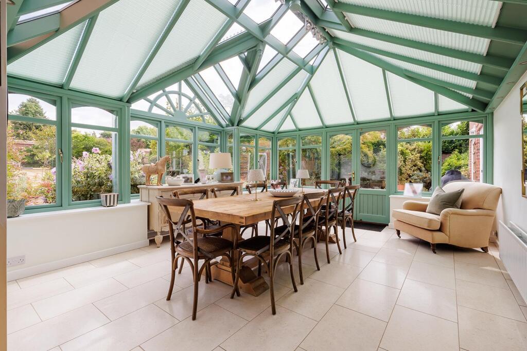 House in Guildford - View 4