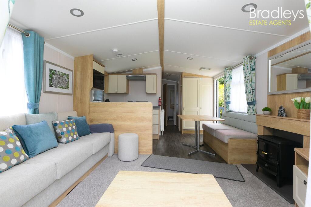 House in Truro - View 3
