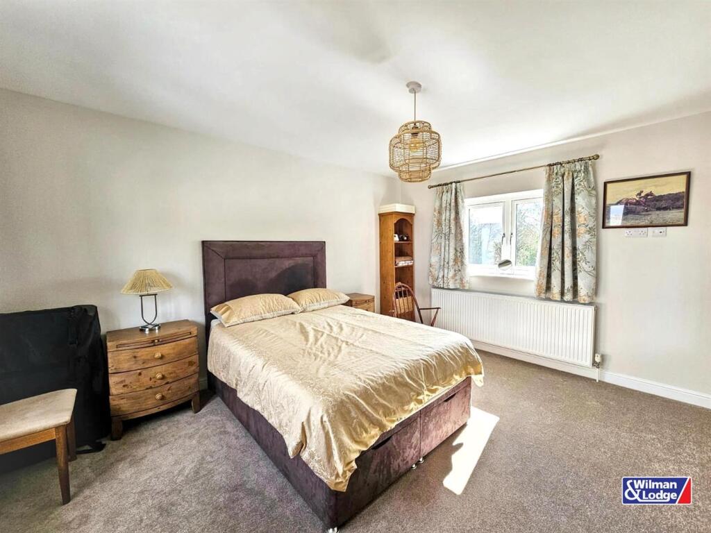 Additional image 8 of Brow Top Close, Glusburn