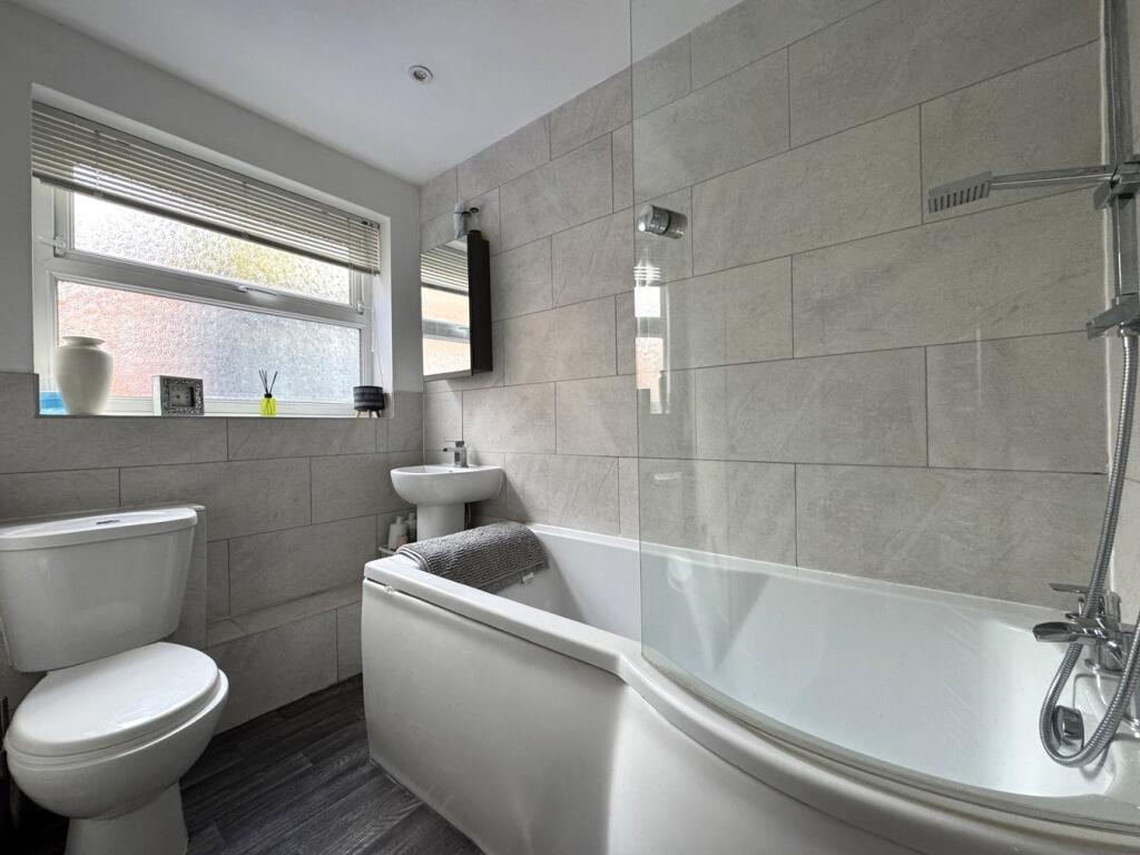 Spring Terrace Road, Stapenhill, Burton-on-Trent, DE15 photo 4