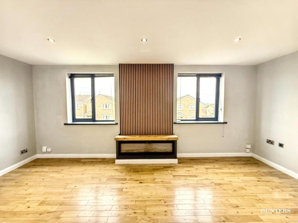 House in Kirklees, West Yorkshire - View 2