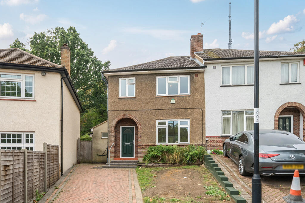 Main image of property: Auckland Gardens, London