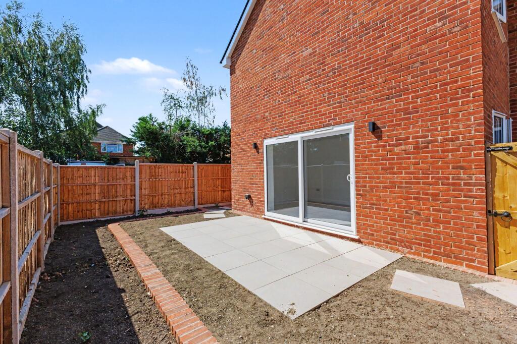 Woodleigh, Drakes Broughton, WR10 photo 4