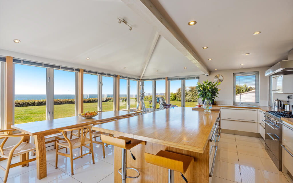 Warren Road, Bigbury on Sea photo 4