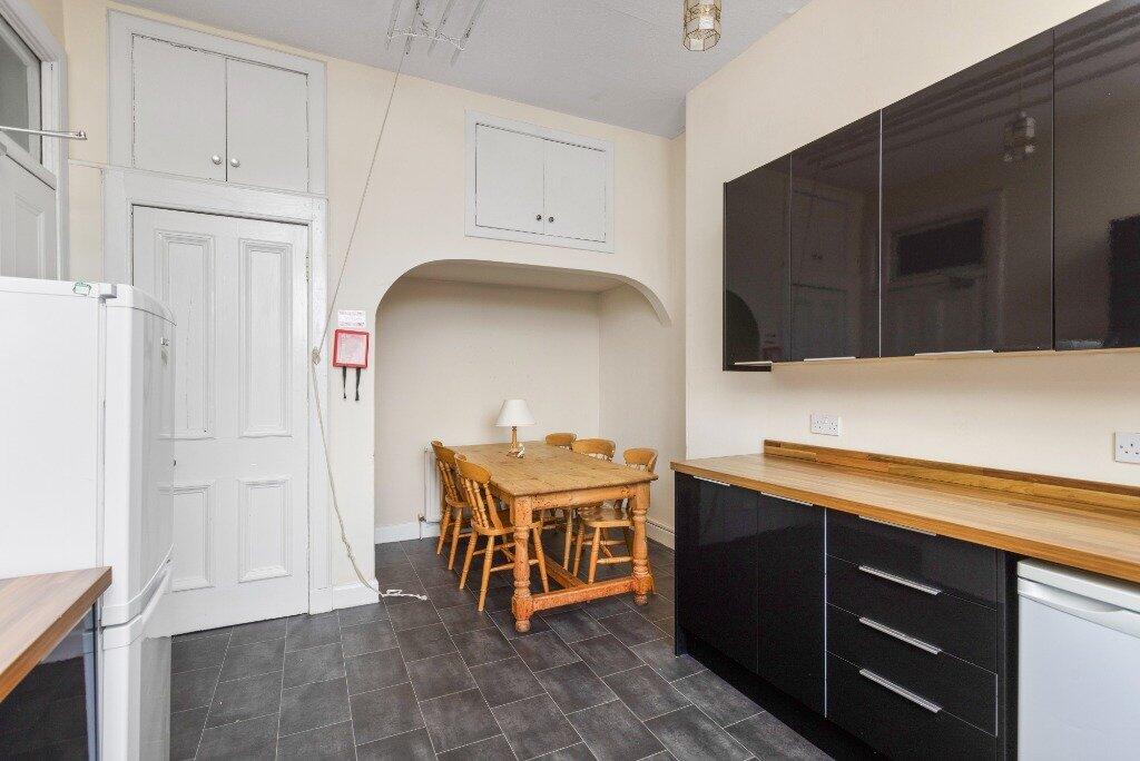 4 bedroom flat for rent