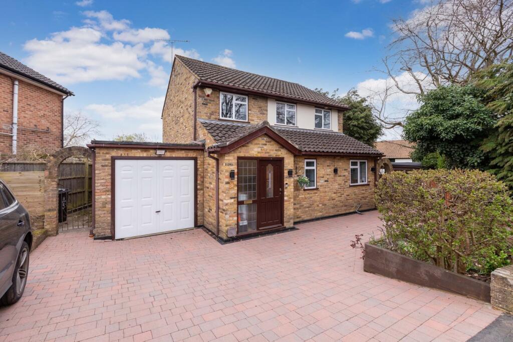 Main image of property: Elderfield Road, Stoke Poges , SL2