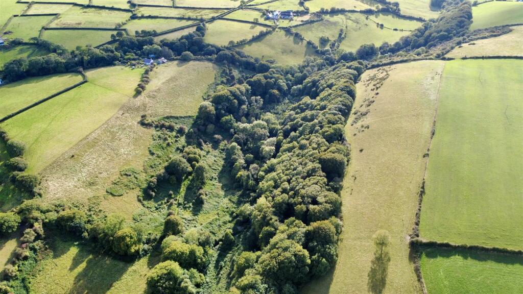 Main image of property: Llanon