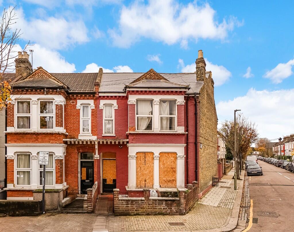 Main image of property: Boundaries Road, London, SW12