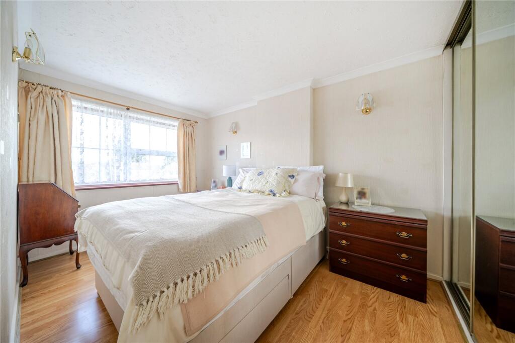 House in Pudsey, Farsley Beck Bottom, Stanningley - View 5