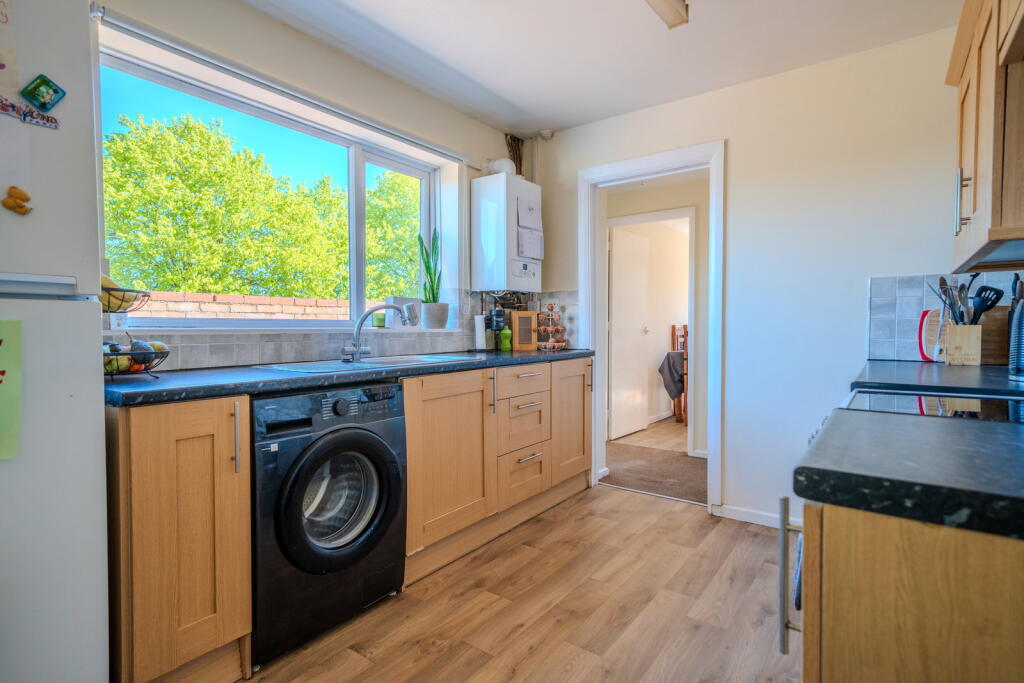 Speedwell Close, Lowestoft, NR33 7DU photo 4