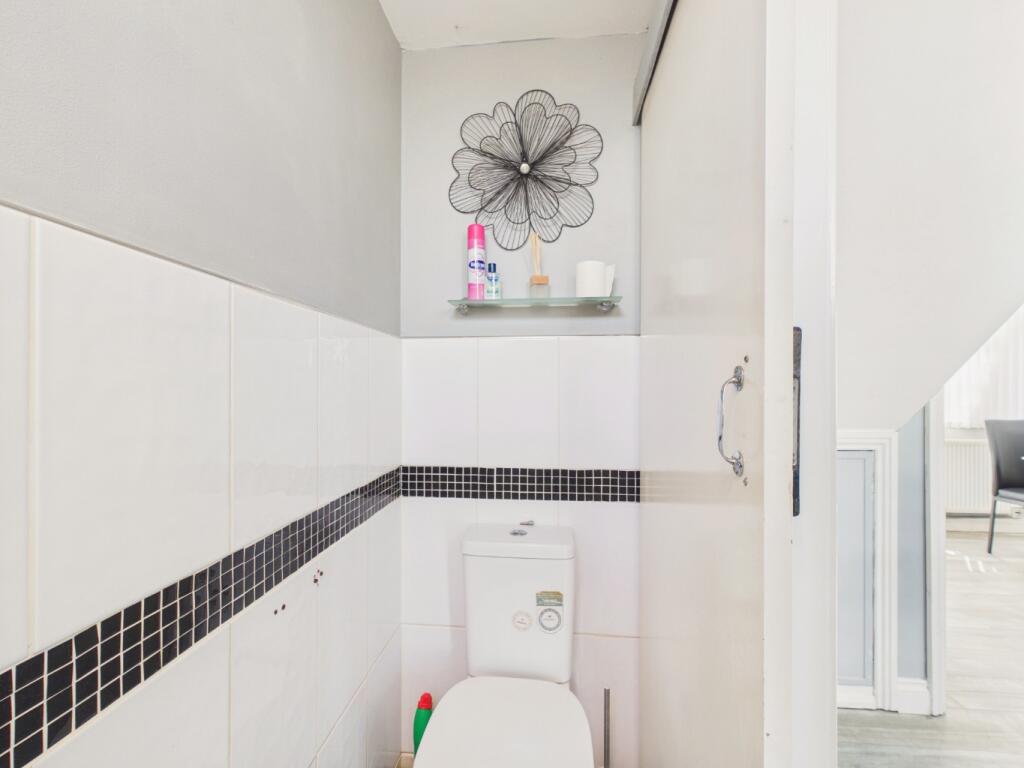 House in Kingston upon Hull, Bransholme - View 4