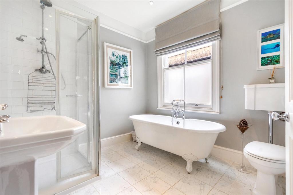 Apartment in London - View 4