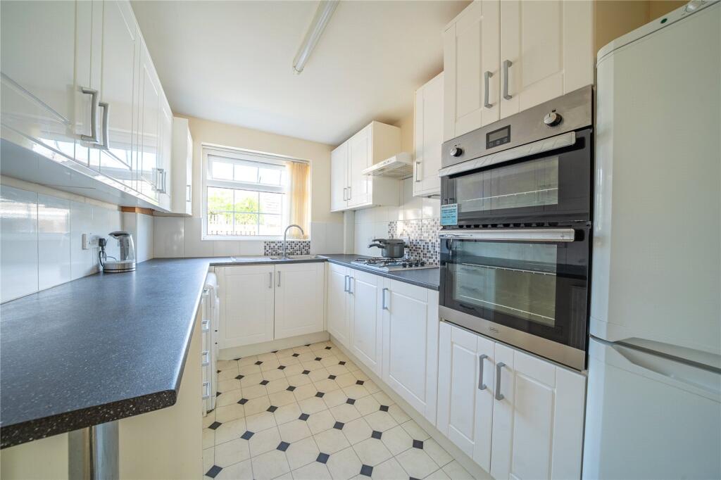 Apartment in Leeds, West Yorkshire - View 3