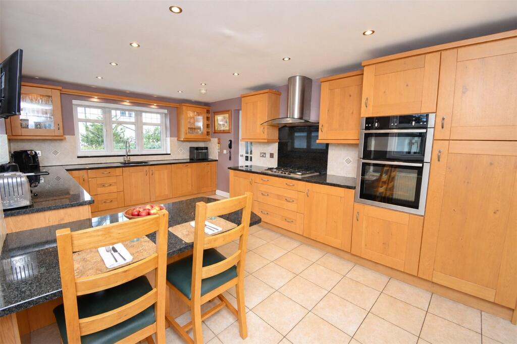 House in Wirral, Woodchurch - View 4