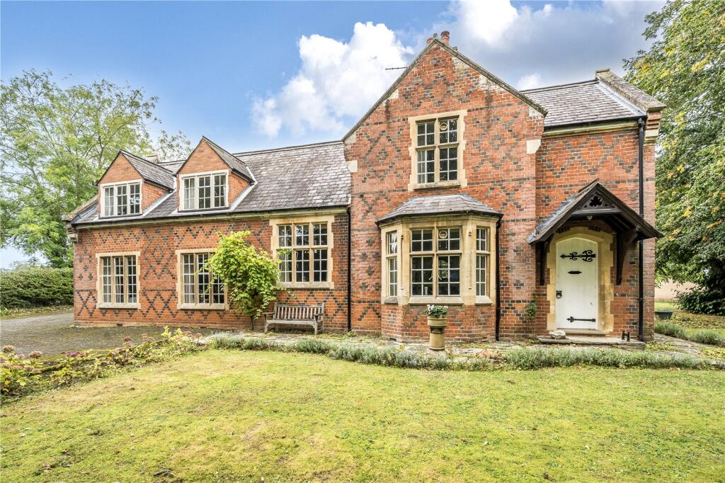 Main image of property: Offton, Ipswich, Suffolk, IP8