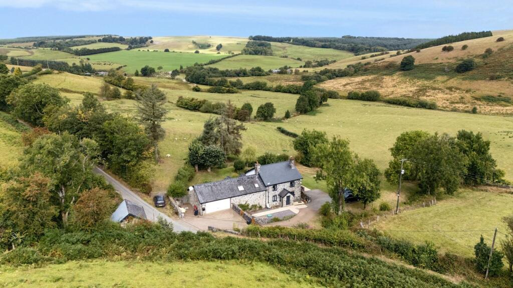 Main image of property: Cefn Coch, Welshpool