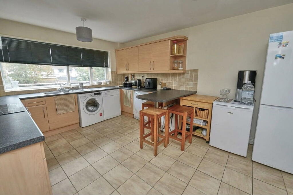Apartment in Guildford - View 4