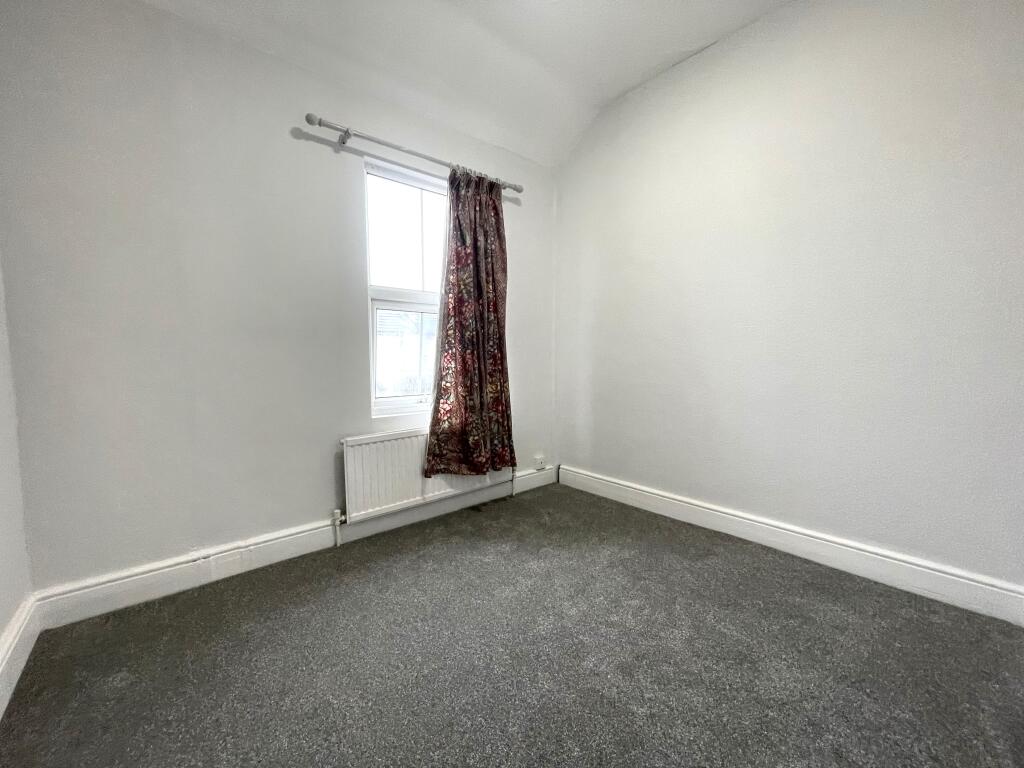House in Watford - View 5