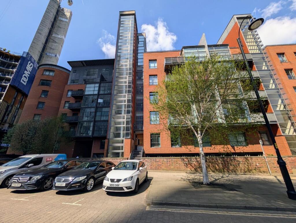 Main image of property: Deansgate Quay, 386 Deansgate, Manchester