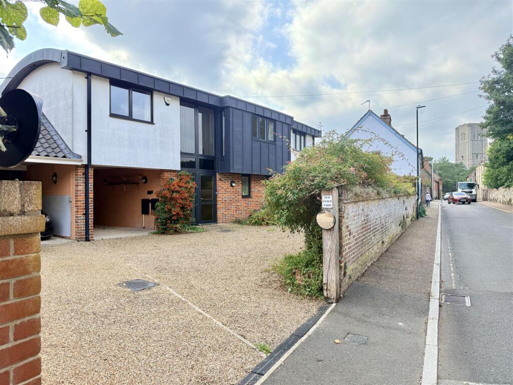 Main image of property: Vicar Street, Wymondham