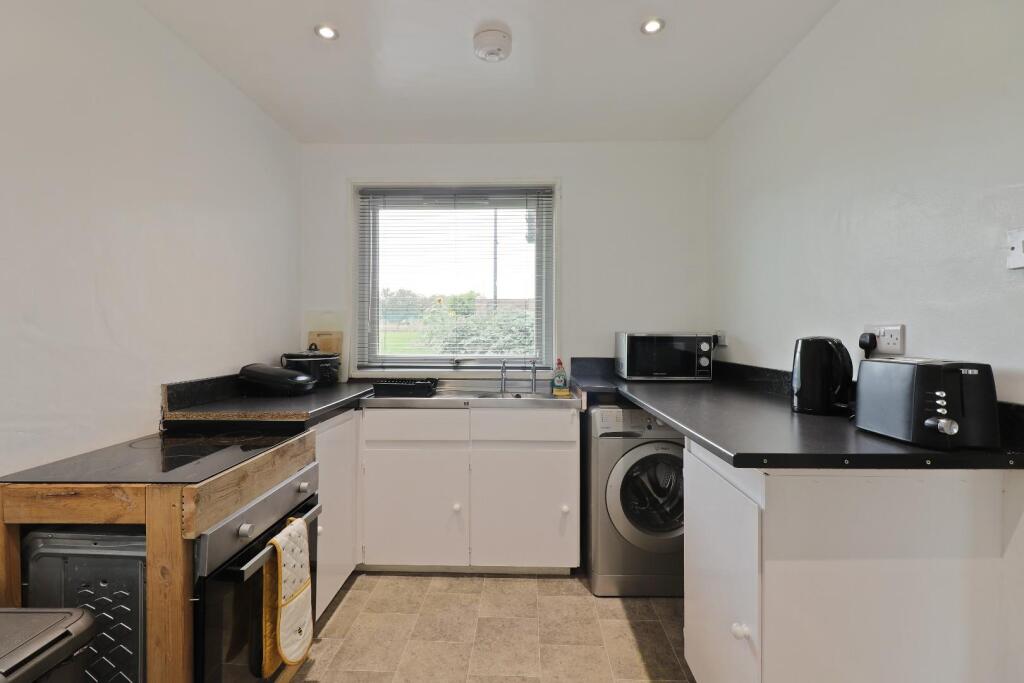 Ormond Road, Jordanthorpe, Sheffield, S8 8FS photo 2