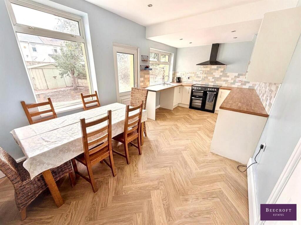 House in Barnsley, Thurnscoe - View 4