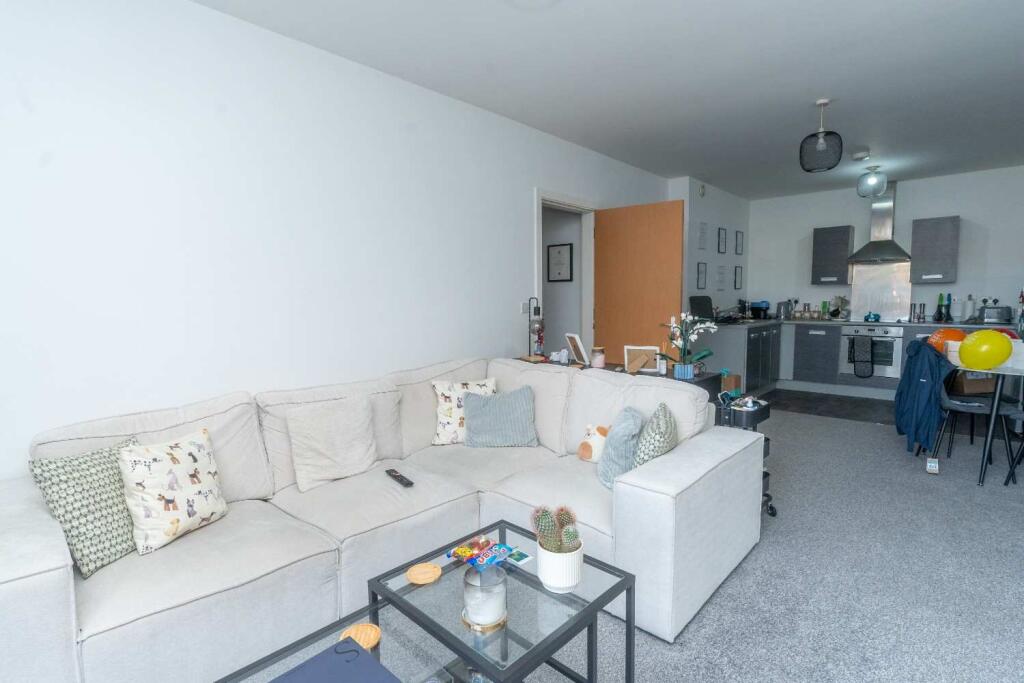 Apartment in Chester - View 4