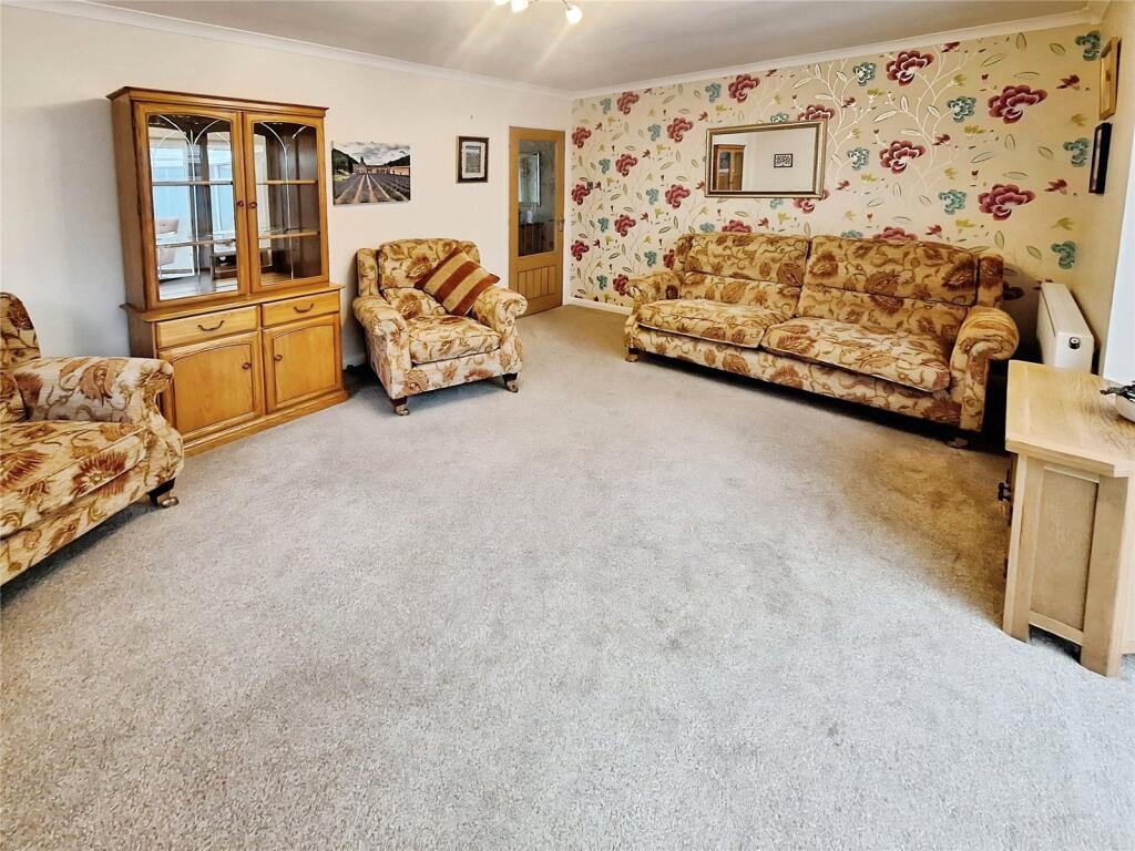 Upland Drive, Markfield, Leicestershire, LE67 photo 2