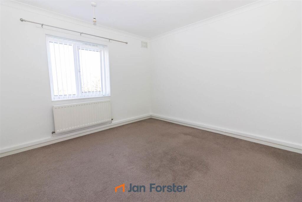 Apartment in North Tyneside, Benton - View 5