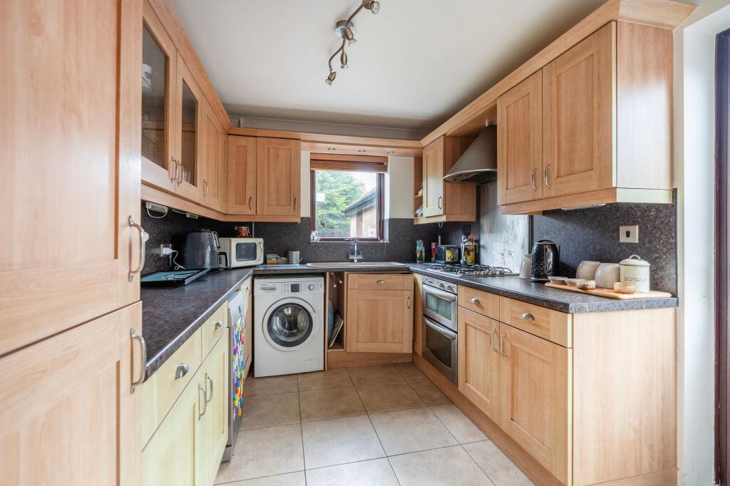 Colville Road, Lowestoft photo 3