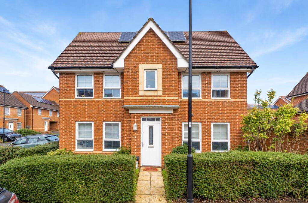 3-bed terraced on Cardinal Place, Maybush, Southampton, Hampshire, SO16, £375,000