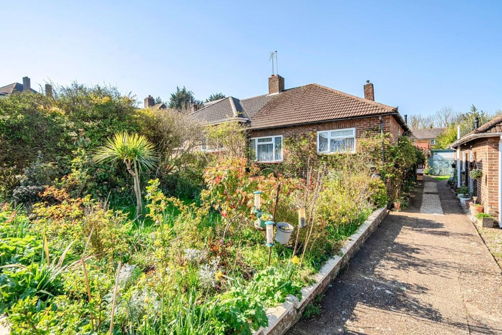 Main image of property: Brooklands Road, Havant