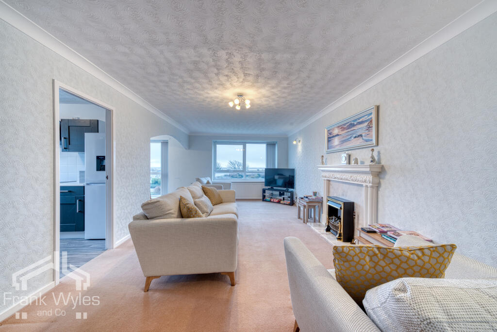Apartment in Lytham St Annes, St Annes - View 2