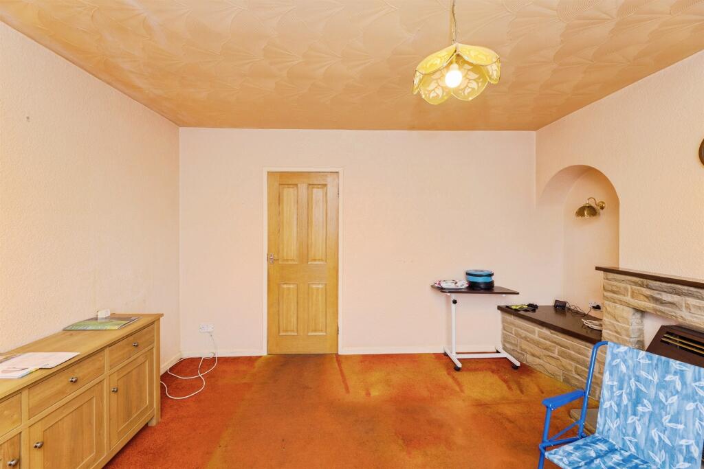 House in Bradford, West Yorkshire - View 5