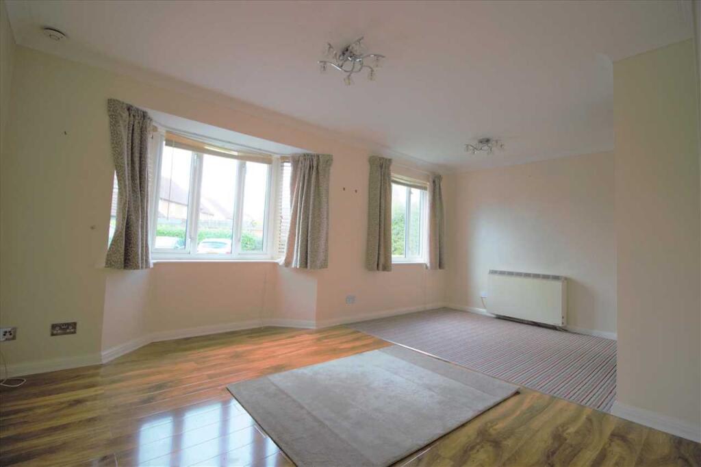 Bennison Drive, HAROLD WOOD photo 3