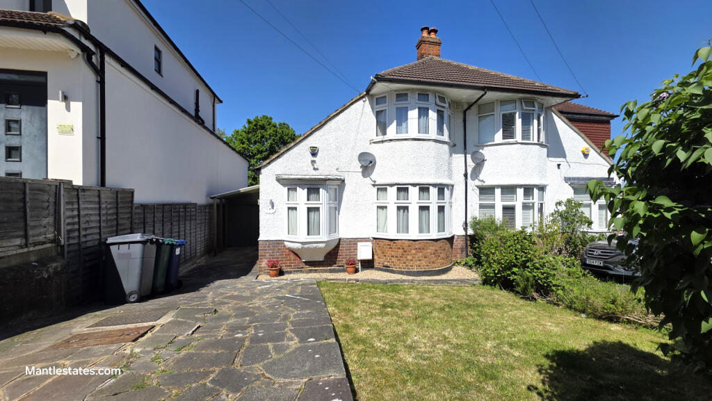 Main image of property: Derwent Avenue, East Barnet EN4