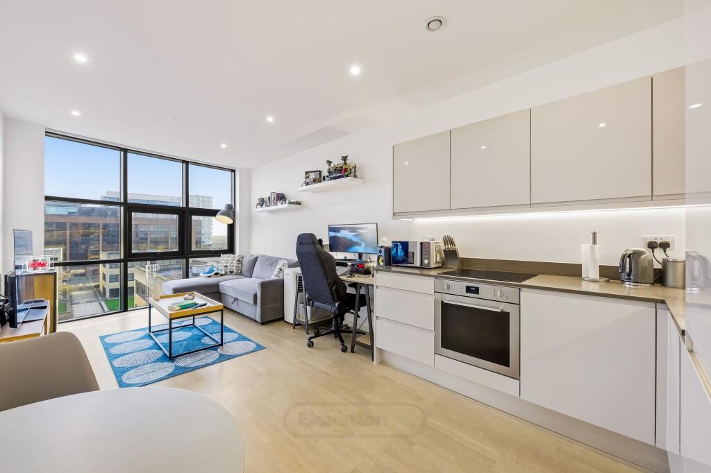 Main image of property: Silbury Boulevard, Milton Keynes, MK9