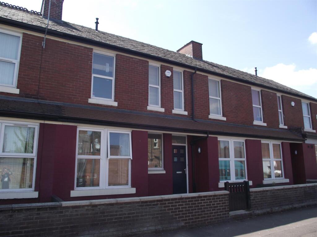 House in Manchester, Greater Manchester - View 5